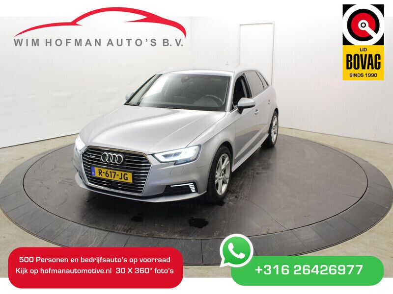 Grijs Gebruikt 2022 Audi A3 Sportback e-tron Sport Sedan | € 19.440 - Afbeelding 1/4