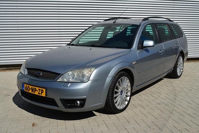 Grijs Gebruikt 2004 Ford Mondeo Sport Stationwagen | € 6.900 - Afbeelding 1/4