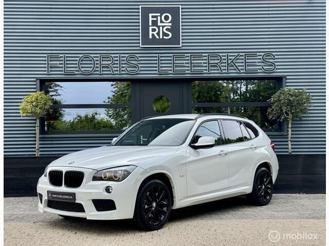 Wit Gebruikt 2011 BMW X1 M Sport SUV | € 12.950 (Eerlijke prijs) - Afbeelding 1/4
