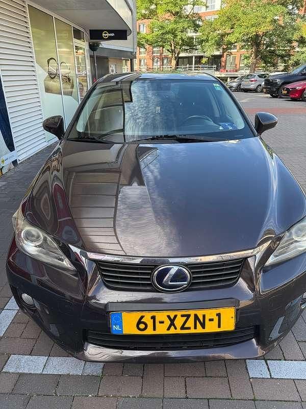 Bruin Gebruikt 2012 Lexus CT200h Business Edition Hatchback | € 7.500 (Eerlijke prijs) - Afbeelding 1/4