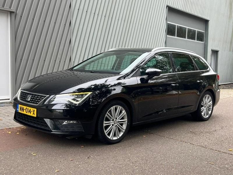 Zwart Gebruikt 2017 Seat Leon ST FR Stationwagen | € 11.950 - Afbeelding 1/4