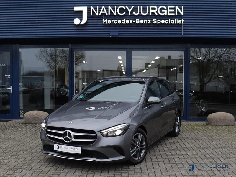 Occasion Mercedes B180 Business 2023 Grijs MPV