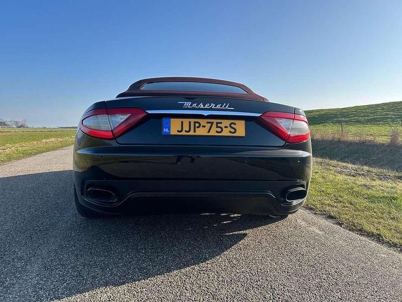 Occasion Maserati GranCabrio 440 PK (323 kW) 2010 Zwart Cabriolet