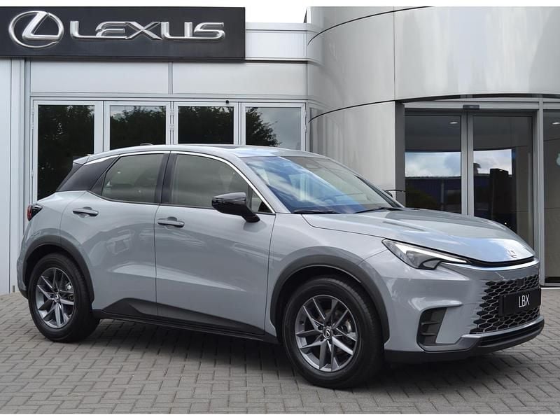 Grijs Gebruikt 2025 Lexus LBX SUV | € 37.400 (Goede deal) - Afbeelding 1/4