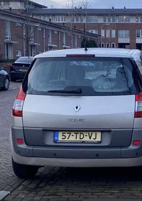 Beige Gebruikt 2006 Renault Scénic II MPV | € 1.000 (Super prijs) - Afbeelding 1/3