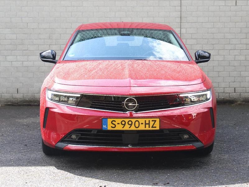 Occasion Opel Astra 110 PK (80 kW) 2023 Rood Hatchback