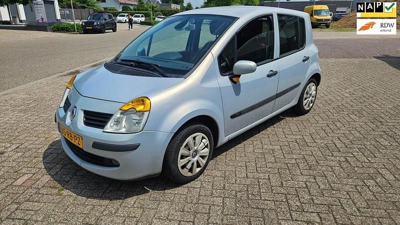 Grijs Gebruikt 2005 Renault Modus Dynamique MPV | € 1.299 (Goede deal) - Afbeelding 1/4