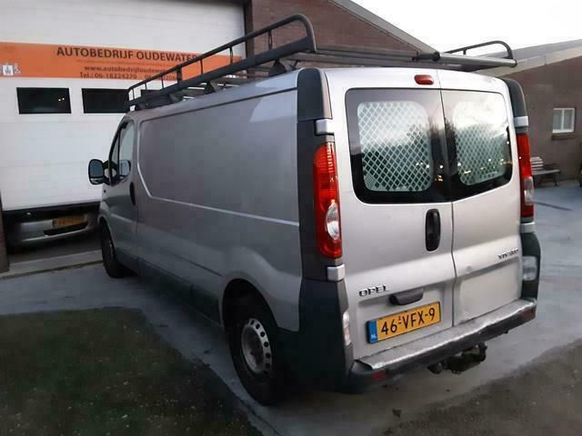 Occasion Opel Vivaro 90 PK (66 kW) 2007 Grijs MPV