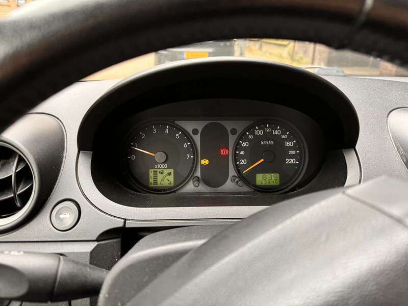 Gebruikt 2002 Ford Fiesta Hatchback | € 1.400 (Eerlijke prijs) - Afbeelding 1/4