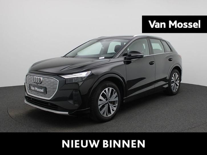 Zwart Occasion 2021 Audi Q4 e-tron Advanced Plus SUV | € 24.400 (Goede deal) - Afbeelding 1/4