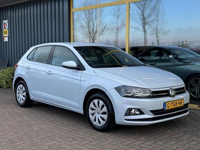 Hatchback Gebruikt 2019 VW Polo Comfortline Hatchback | € 10.750 (Eerlijke prijs) - Afbeelding 1/4