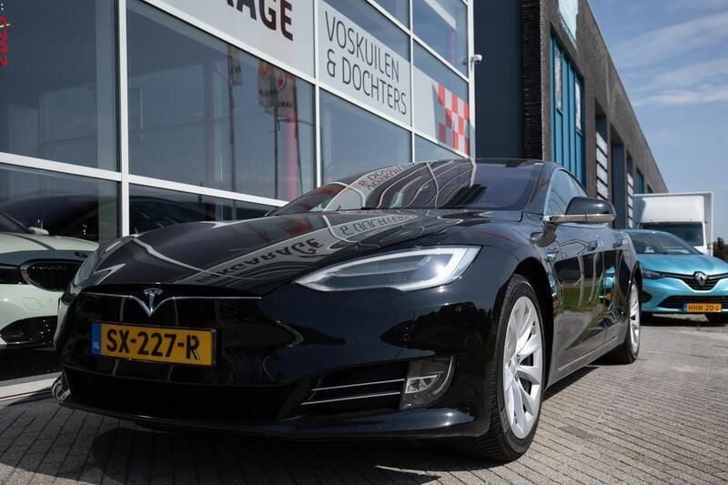 Zwart Gebruikt 2018 Tesla Model S Sedan | € 21.950 (Goede deal) - Afbeelding 1/4