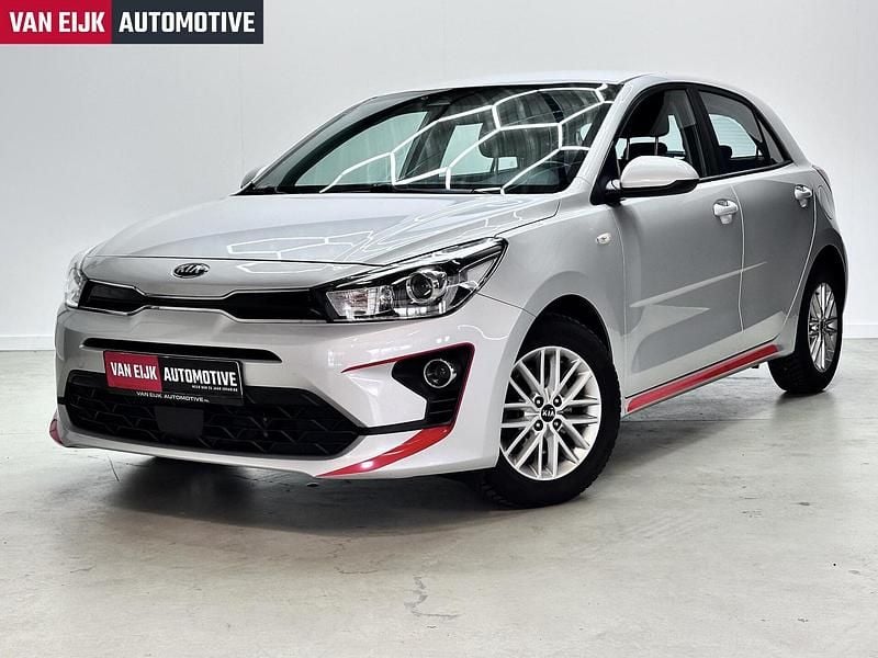 Grijs Gebruikt 2021 Kia Rio Hatchback | € 14.740 (Iets duurder) - Afbeelding 1/4