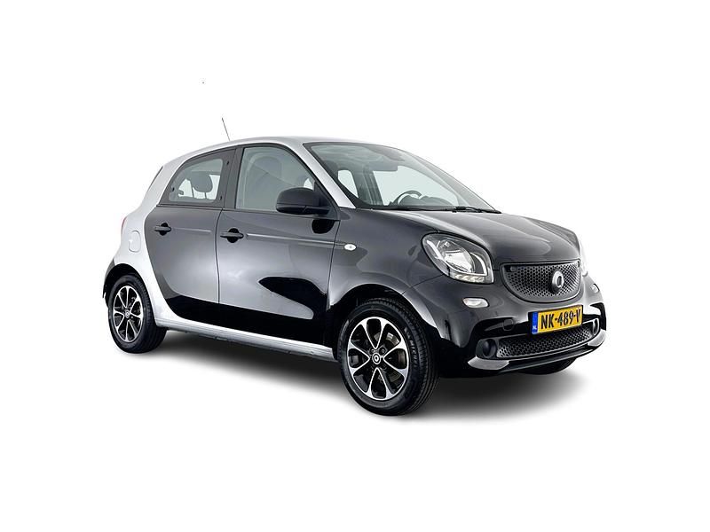 Zwart Gebruikt 2017 Smart ForFour Pure Hatchback | € 6.745 (Eerlijke prijs) - Afbeelding 1/4