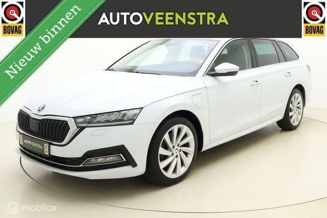 Wit Gebruikt 2022 Skoda Octavia Business Line Stationwagen | € 19.950 (Super prijs) - Afbeelding 1/4