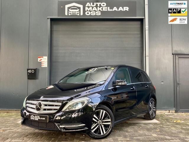 Zwart Gebruikt 2014 Mercedes B180 Prestige MPV | € 15.444 (Iets duurder) - Afbeelding 1/4
