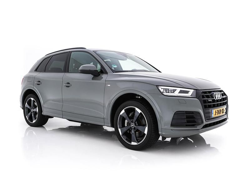 Grijs Occasion 2020 Audi Q5 SUV | € 25.645 (Super prijs) - Afbeelding 1/4