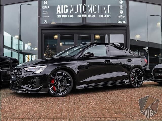 Zwart Gebruikt 2022 Audi RS3 S-Line Sedan | € 69.950 (Duur) - Afbeelding 1/4