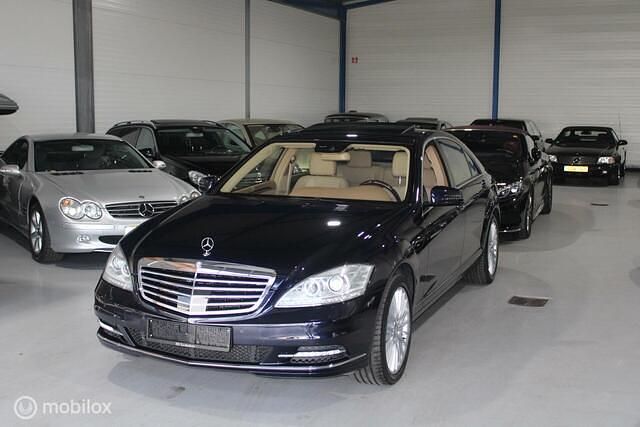 Blauw, metallic lak Gebruikt 2009 Mercedes S500 Prestige Sedan | € 34.900 - Afbeelding 1/4