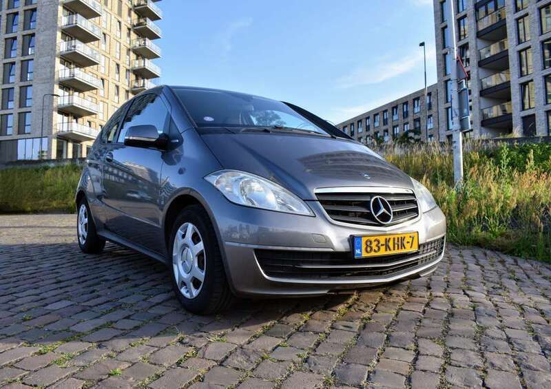 Grijs Gebruikt 2009 Mercedes A160 Hatchback | € 4.845 (Iets duurder) - Afbeelding 1/4