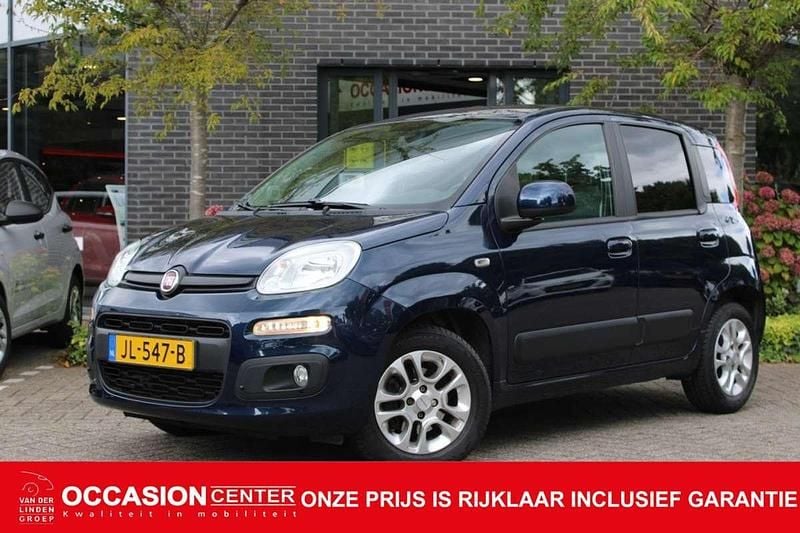 Blauw Gebruikt 2016 Fiat Panda Lounge Hatchback | € 9.450 (Eerlijke prijs) - Afbeelding 1/4