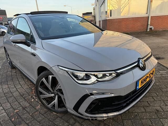 Occasion VW Golf VIII R-line 162 PK (119 kW) 2024 Grijs Hatchback