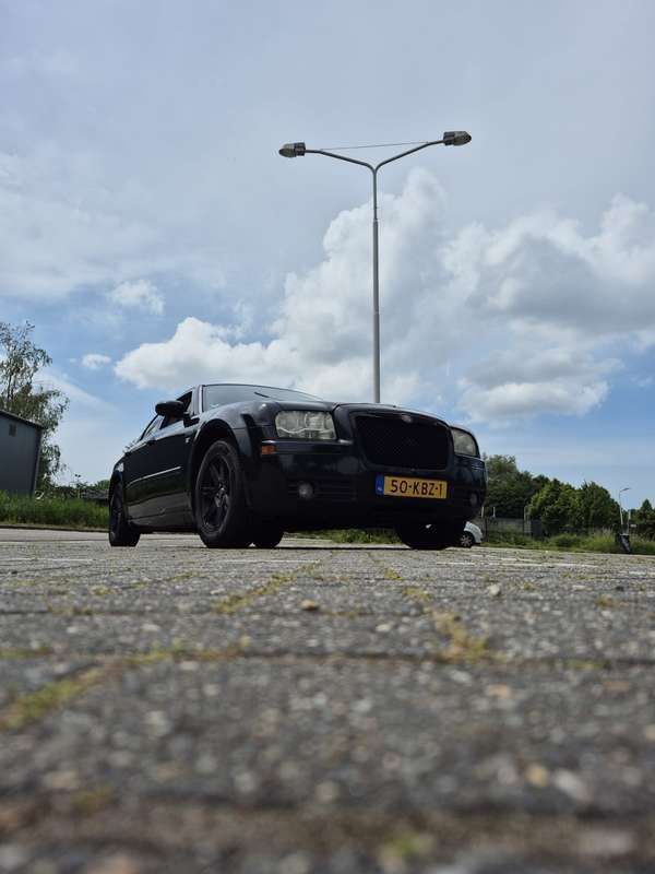 Gebruikt 2006 Chrysler 300C Sedan | € 3.950 (Goede deal) - Afbeelding 1/4