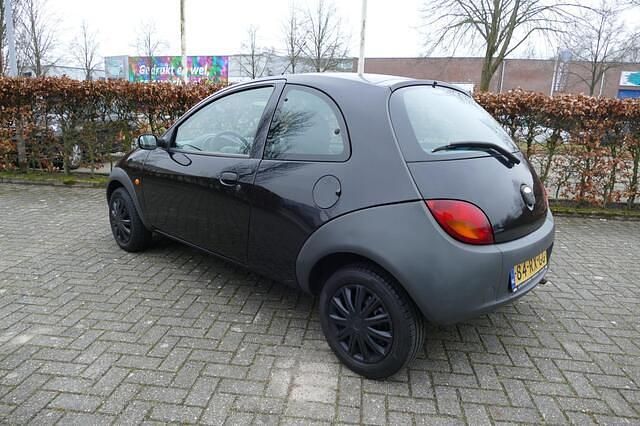 Occasion Ford Ka Futura 60 PK (44 kW) 2005 Zwart Hatchback