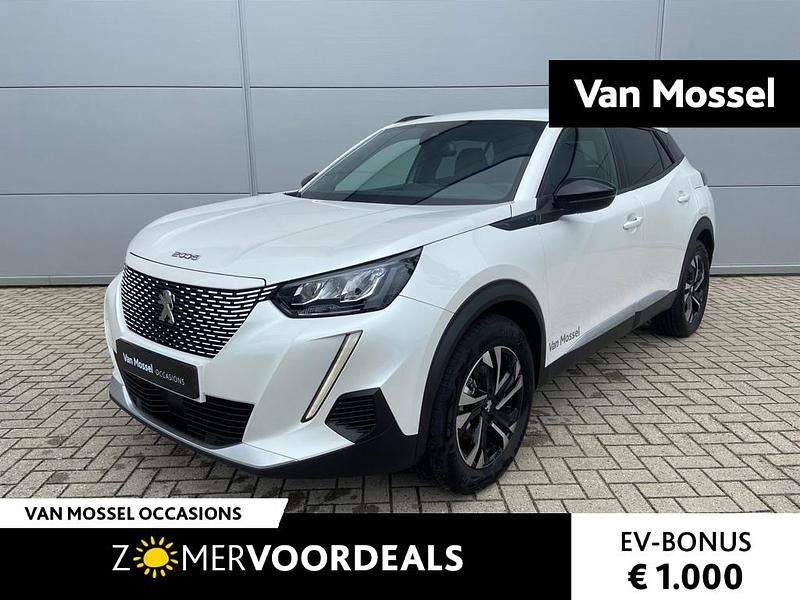 Wit Gebruikt 2023 Peugeot e-2008 Allure SUV | € 27.735 - Afbeelding 1/4