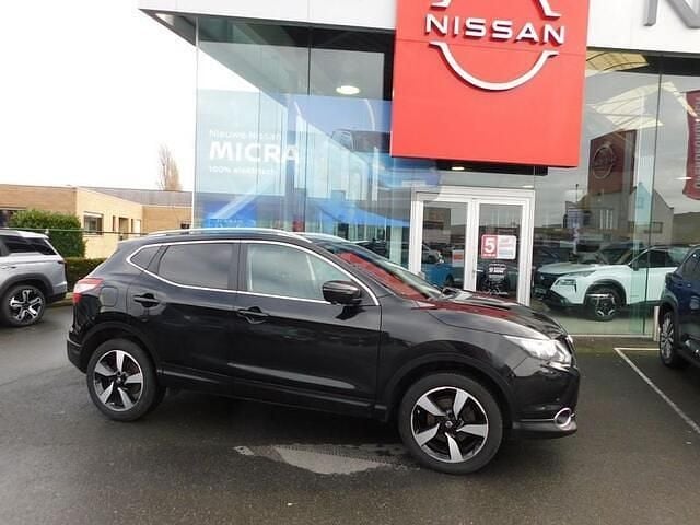 Zwart Occasion 2017 Nissan Qashqai N-Connecta SUV | € 14.900 (Super prijs) - Afbeelding 1/4