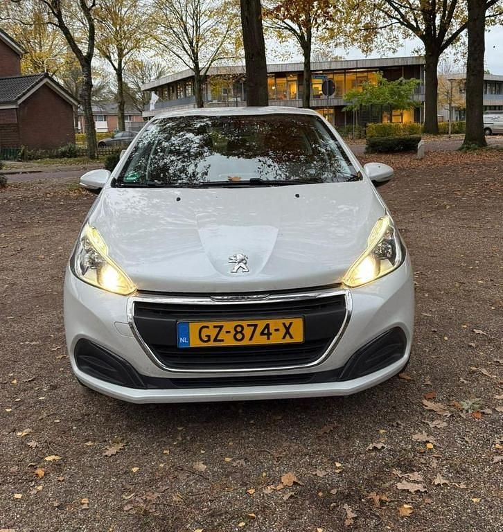 Gebruikt 2015 Peugeot 208 Hatchback | € 5.250 (Super prijs) - Afbeelding 1/4