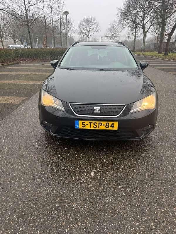 Occasion 2014 Seat Leon ST Ecomotive Stationwagen | € 4.700 (Duur) - Afbeelding 1/4