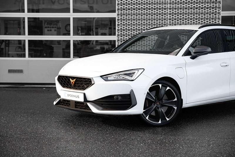Occasion Cupra Leon VZ 245 PK (180 kW) 2024 Wit Stationwagen