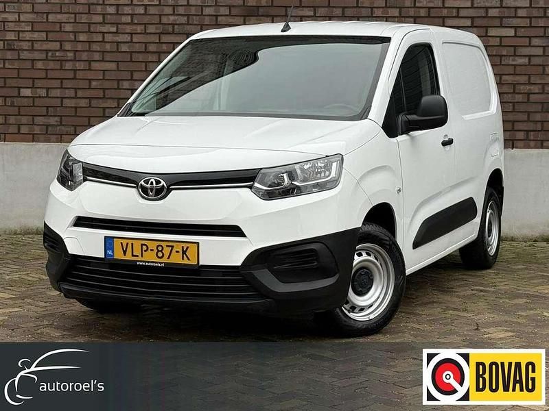 Wit Gebruikt 2021 Toyota Proace City City MPV | € 9.995 (Eerlijke prijs) - Afbeelding 1/3