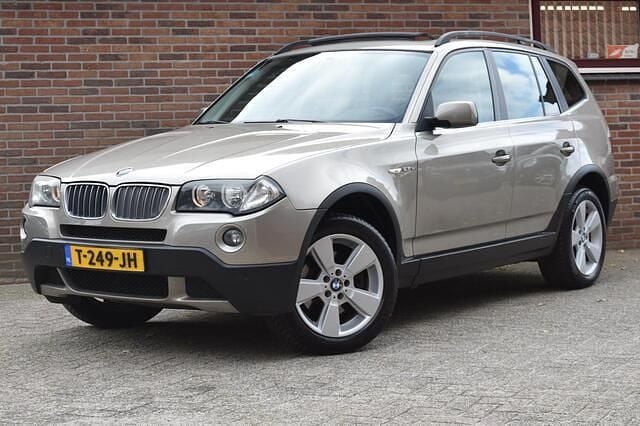 Grijs Gebruikt 2008 BMW X3 SUV | € 6.949 (Eerlijke prijs) - Afbeelding 1/4