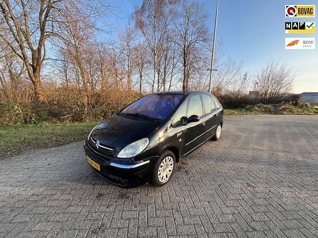 Zwart Occasion 2005 Citroën Xsara Picasso Attraction MPV | € 600 (Eerlijke prijs) - Afbeelding 1/4
