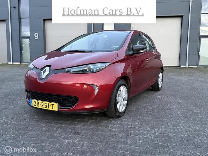 Rood Occasion 2017 Renault Zoe Life Hatchback | € 4.900 (Goede deal) - Afbeelding 1/4