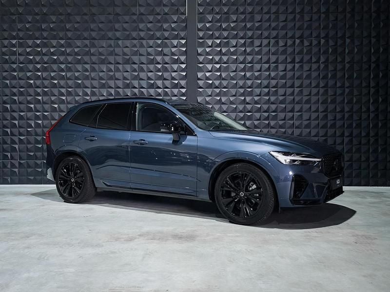 Blauw, metallic lak Gebruikt 2022 Volvo XC60 R-Design SUV | € 51.900 (Super prijs) - Afbeelding 1/4