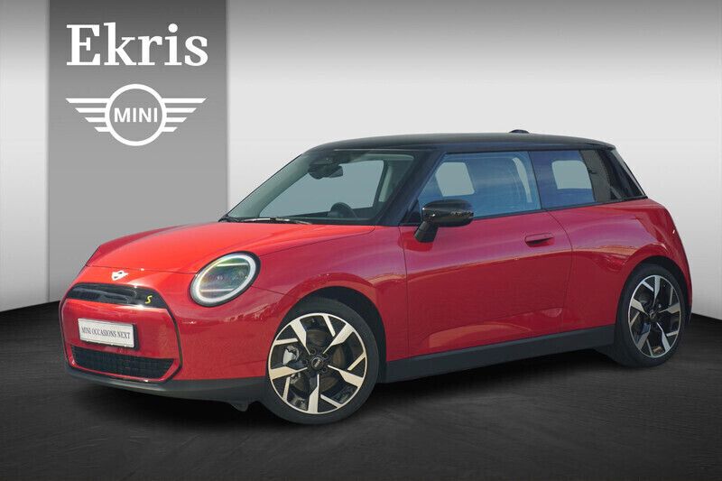 Rood Gebruikt 2024 Mini Cooper SE Hatchback | € 35.950 (Eerlijke prijs) - Afbeelding 1/4