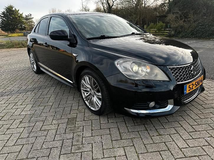 Gebruikt 2011 Suzuki Kizashi Sedan | € 5.950 - Afbeelding 1/4