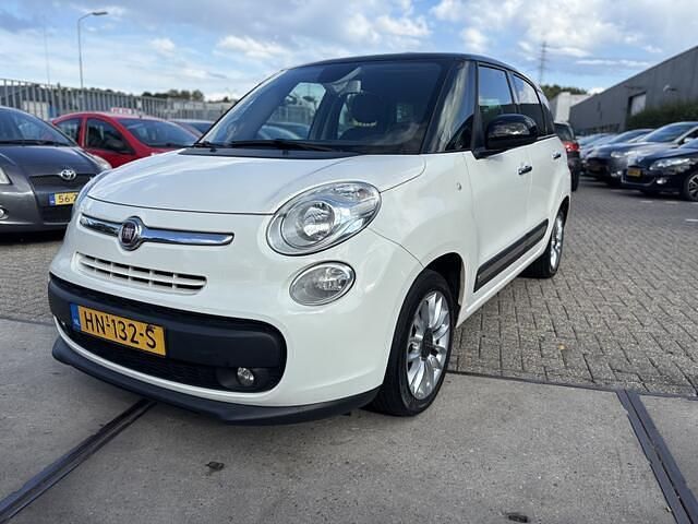 Wit Gebruikt 2015 Fiat 500L Lounge MPV | € 5.750 - Afbeelding 1/4