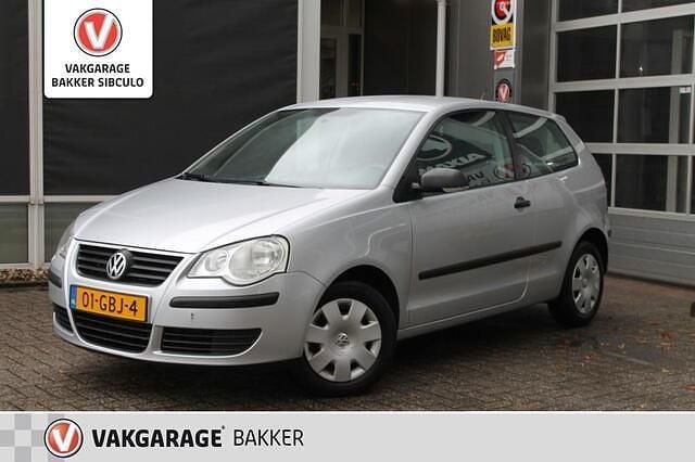 Grijs Gebruikt 2008 VW Polo Trendline Hatchback | € 5.450 (Eerlijke prijs) - Afbeelding 1/4