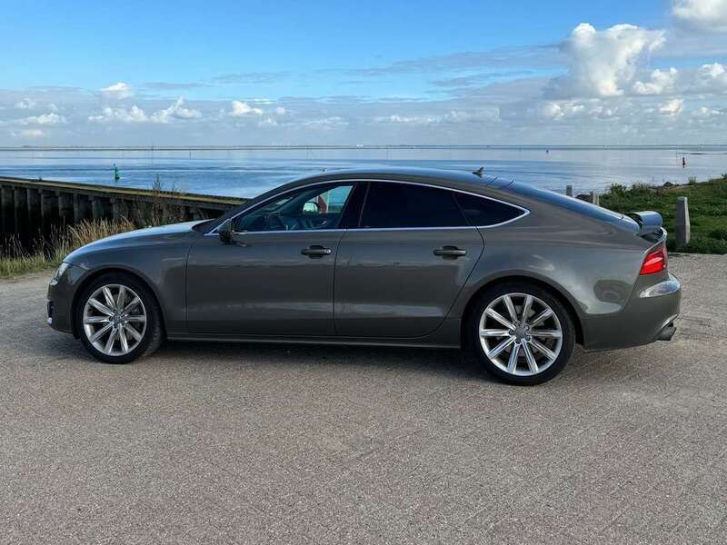 Beige Gebruikt 2011 Audi A7 Hatchback | € 15.550 (Super prijs) - Afbeelding 1/4