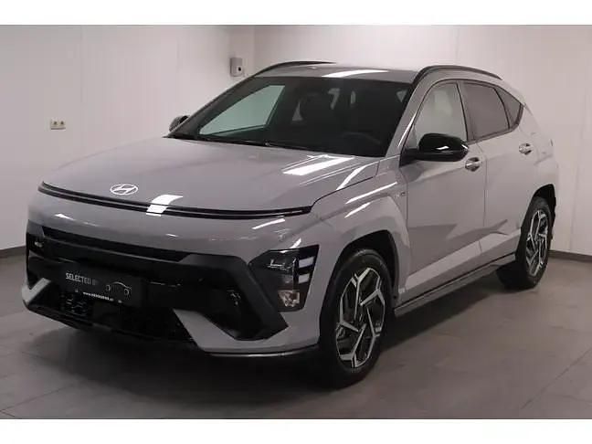 Wit Gebruikt 2025 Hyundai Kona Edition SUV | € 33.899 (Iets duurder) - Afbeelding 1/4