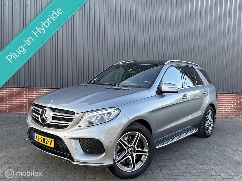 Grijs Occasion 2016 Mercedes GLE500 Sport Edition SUV | € 28.944 (Duur) - Afbeelding 1/4