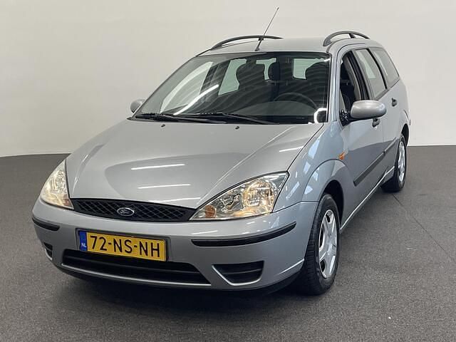 Occasion Ford Focus 101 PK (74 kW) 2004 Grijs Stationwagen