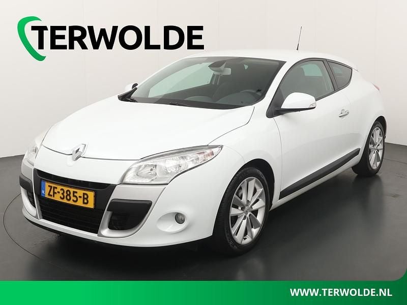 Wit Gebruikt 2011 Renault Mégane Coupé Dynamique Coupé | € 8.795 (Eerlijke prijs) - Afbeelding 1/4