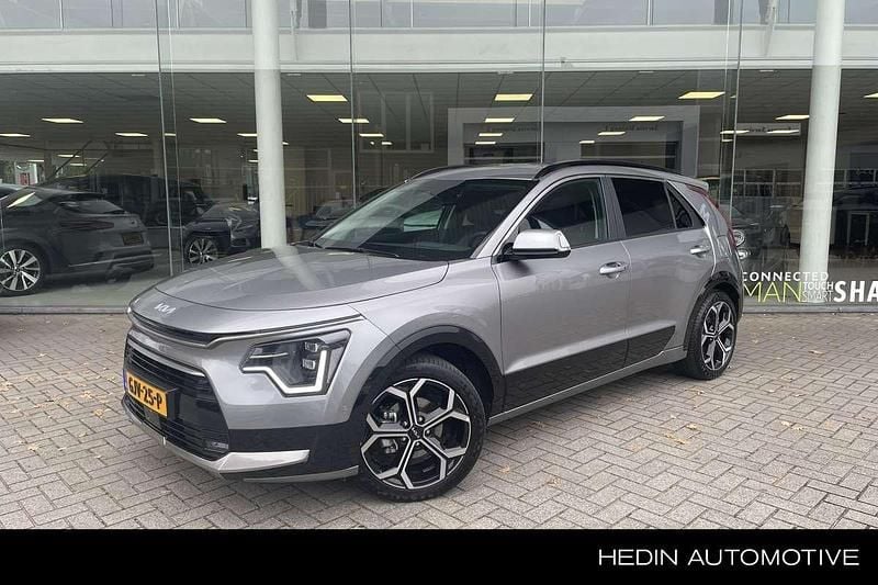 Grijs Gebruikt 2024 Kia Niro SUV | € 36.950 (Iets duurder) - Afbeelding 1/4