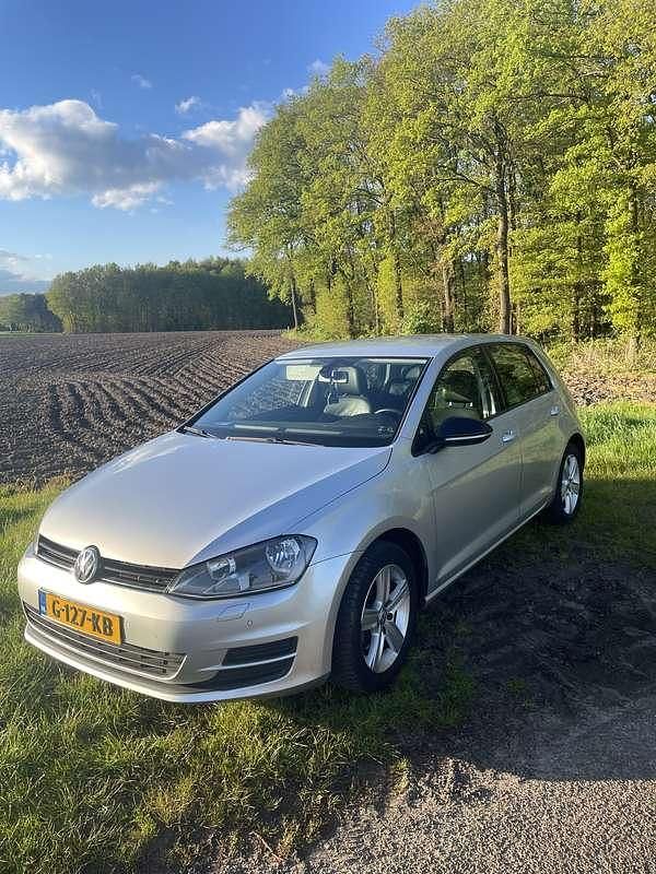 Grijs Gebruikt 2013 VW Golf VII Trendline Stationwagen | € 7.950 (Eerlijke prijs) - Afbeelding 1/4