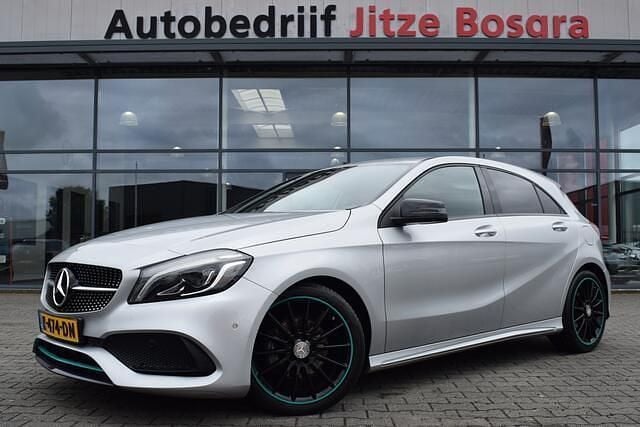 Grijs Gebruikt 2016 Mercedes A200 Motorsport Edition Hatchback | € 18.950 (Iets duurder) - Afbeelding 1/4